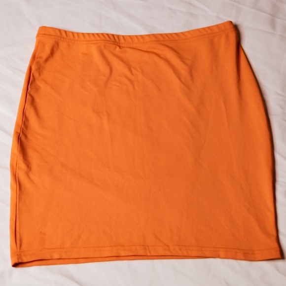 Orange Mini Skirt - M - Picture 1 of 2